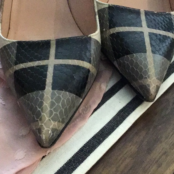 Kate Spade Gray & Black plaid pumps - Picture 4 of 4